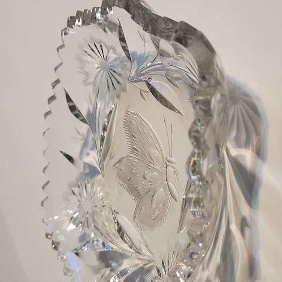 Vintage Etched Crystal Glass Small Dish - Butterfly and Flowers - 1" deep - Picture 6 of 8